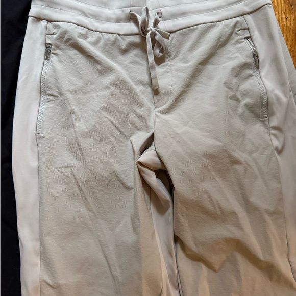 Athleta Black and Tan Track Pants with Elastic Waistbands - Picture 2 of 6